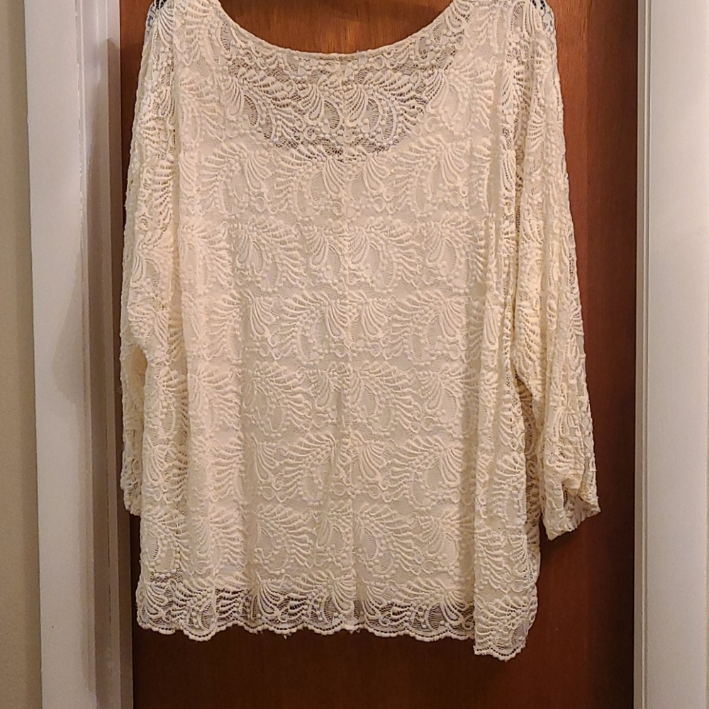 Ruby Rd. Ladies lace top. - Picture 2 of 4